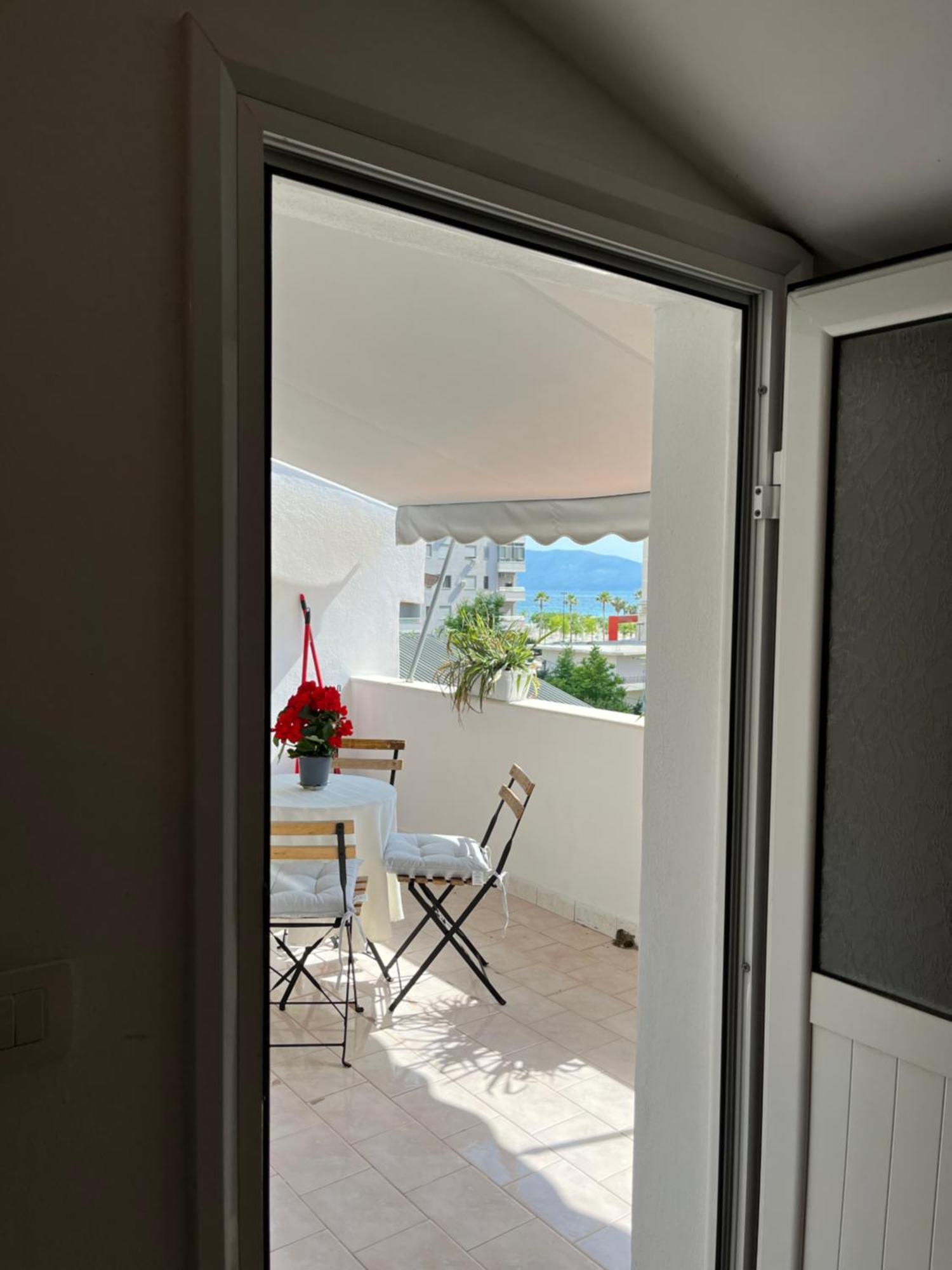 Iljazi'S Apartaments Vlore Bagian luar foto