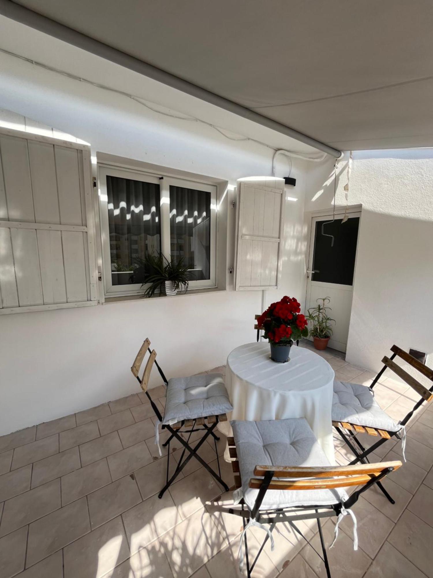 Iljazi'S Apartaments Vlore Bagian luar foto