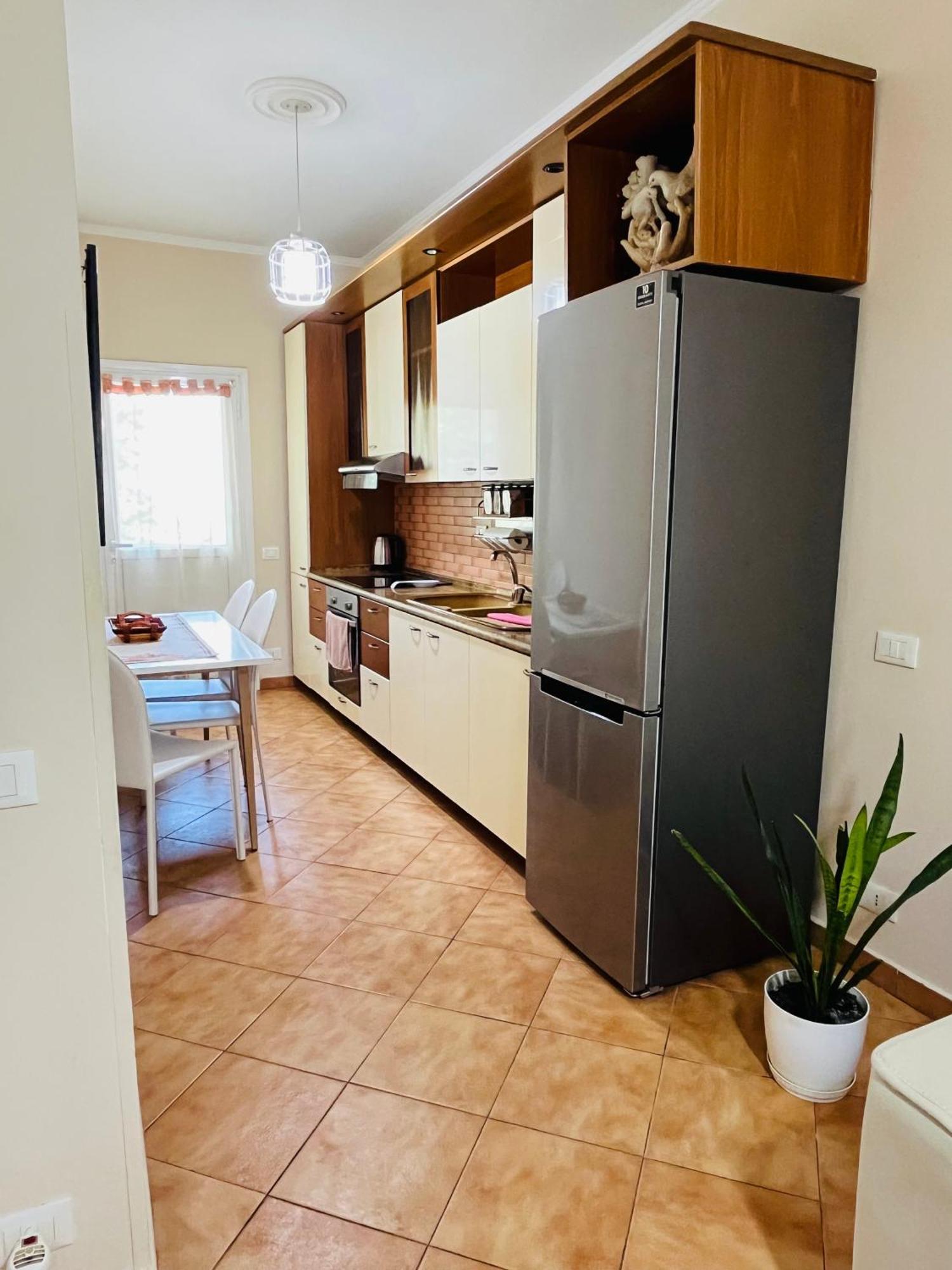 Iljazi'S Apartaments Vlore Bagian luar foto