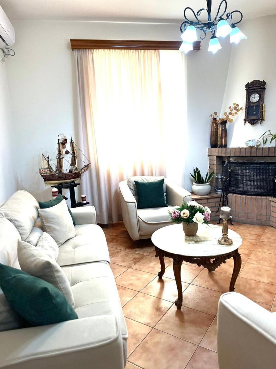 Iljazi'S Apartaments Vlore Bagian luar foto