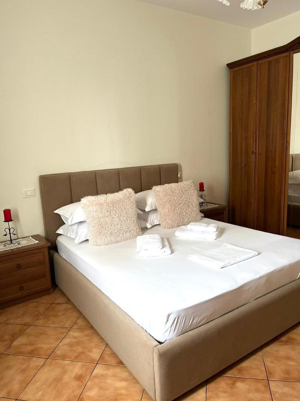Iljazi'S Apartaments Vlore Bagian luar foto