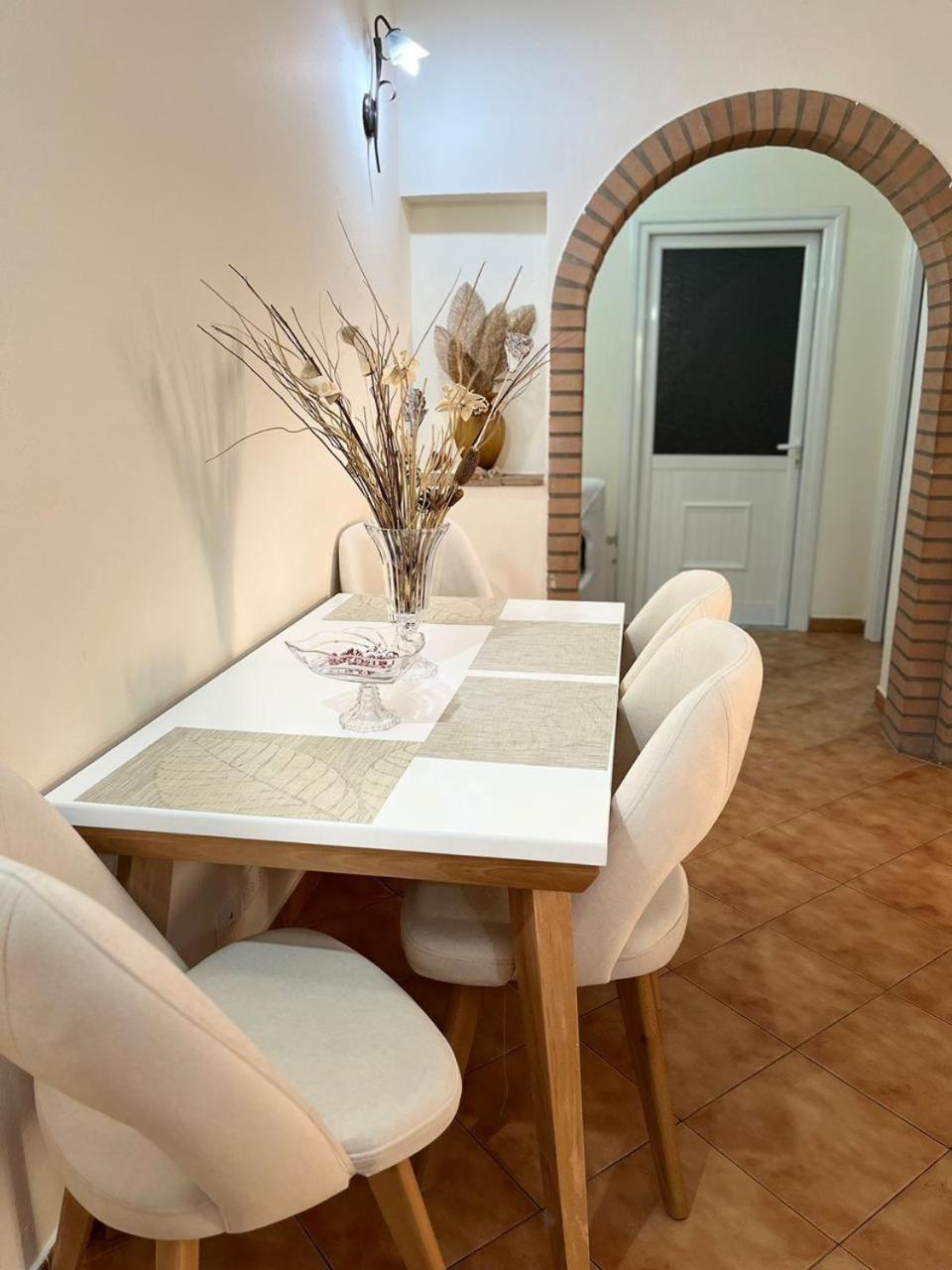 Iljazi'S Apartaments Vlore Bagian luar foto