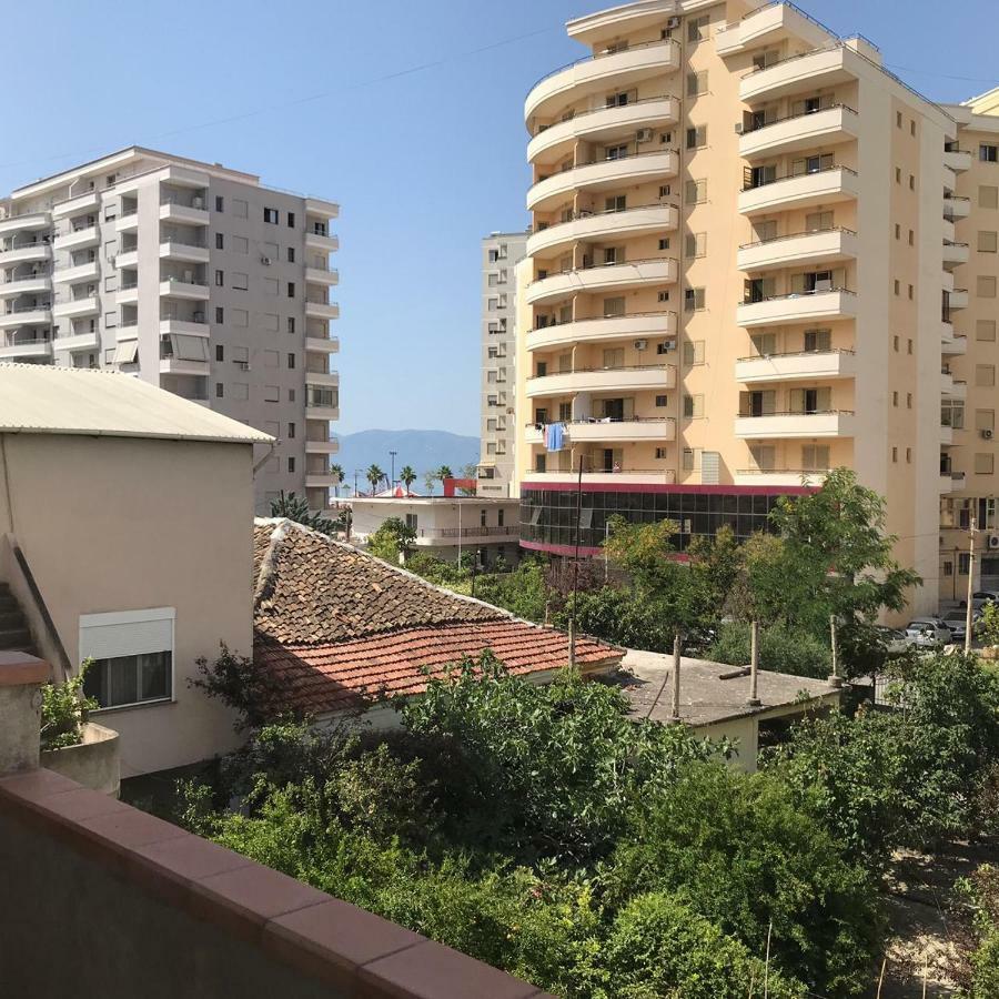 Iljazi'S Apartaments Vlore Bagian luar foto